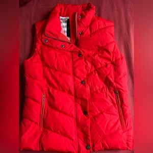 GAP Outdoor Edition Red Puffer Vest in Size M.